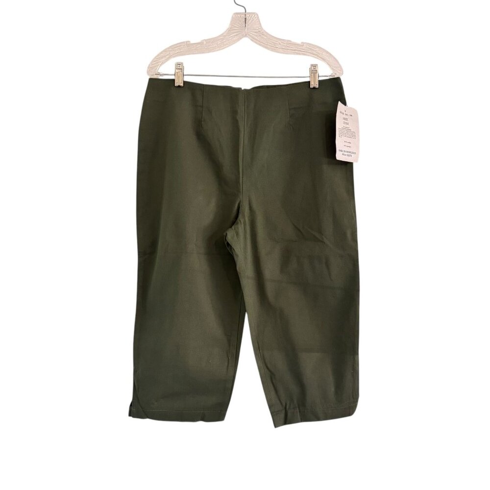 NWT! Brighton Blues Green Capri Pants Size 13/14